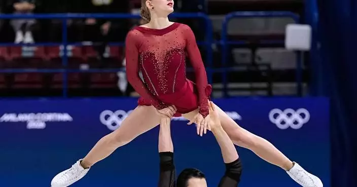 Hase and Volodin of Germany seize Olympic pairs lead as favorites stumble at the Milan Cortina Games