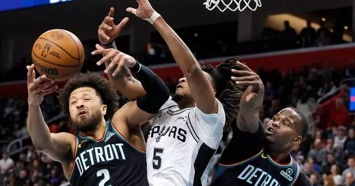 Tempers flare in 1st half of Spurs-Pistons game in a matchup of 2 of NBA's top teams