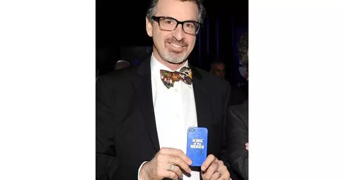 Robert Carradine, 'Revenge of the Nerds' and 'Lizzie McGuire' star, dies at 71