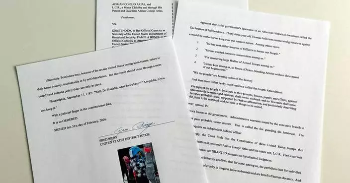 Father of 5-year-old detained in Minnesota disputes government assertion he abandoned the boy
