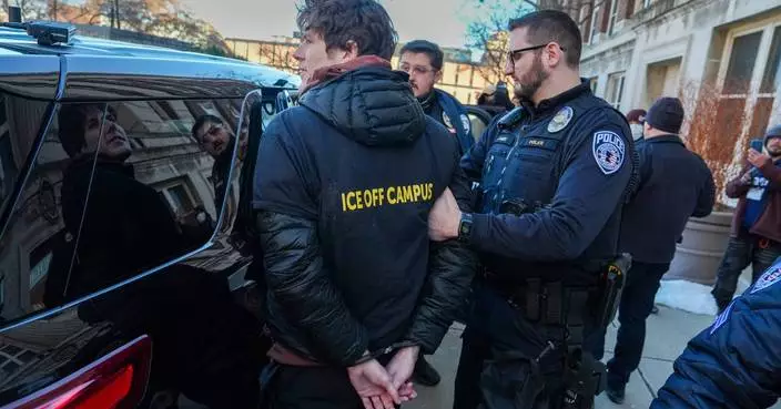 Government must reach agreement on right to counsel for people at Minnesota ICE facility, judge says