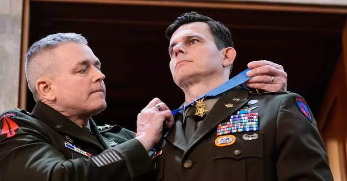 Army pilot wounded in Maduro raid gets Medal of Honor during Trump's speech