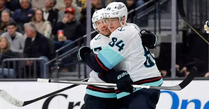Kaapo Kakko's go-ahead goal in third period lifts Kraken to 3-2 win over Golden Knights