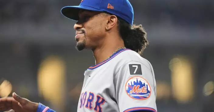 New York Mets shortstop Francisco Lindor to visit hand specialist