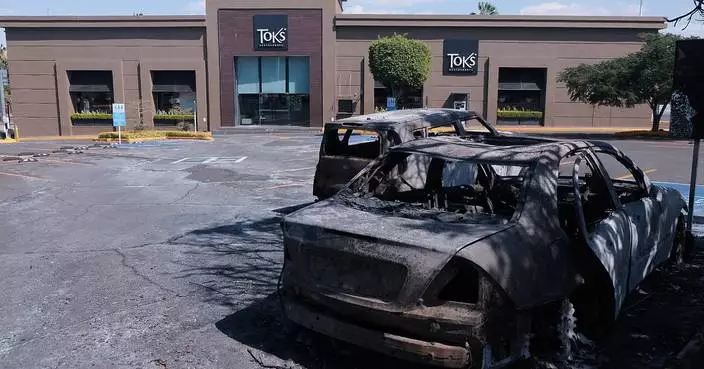 Soccer matches postponed amid violence after army kills Mexican cartel leader 'El Mencho'