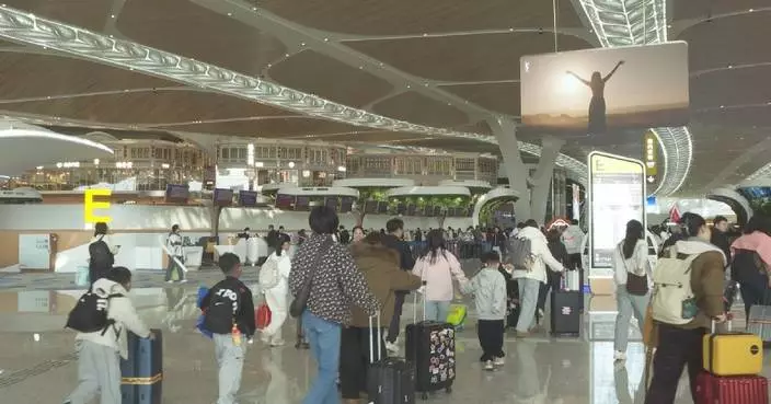 Sci-tech innovation facilitates festival travel rush at Guangzhou airport