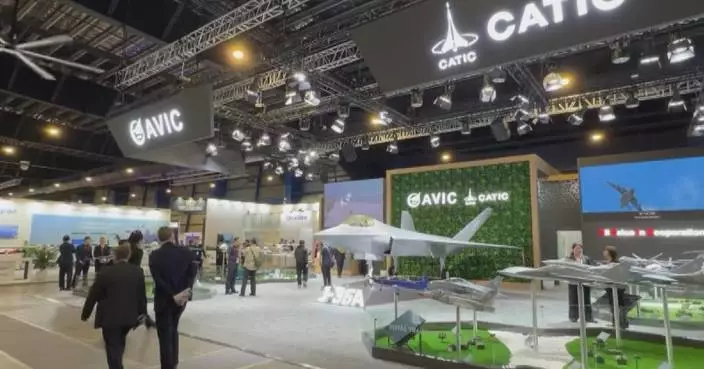 Chinese military, commercial aircraft draw attention at Singapore Airshow