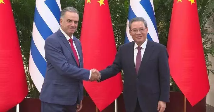 Chinese premier meets with Uruguayan president