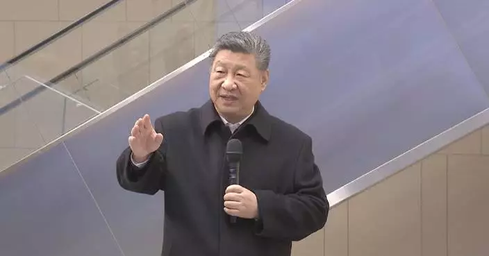 Xi visits IT innovation park in Beijing