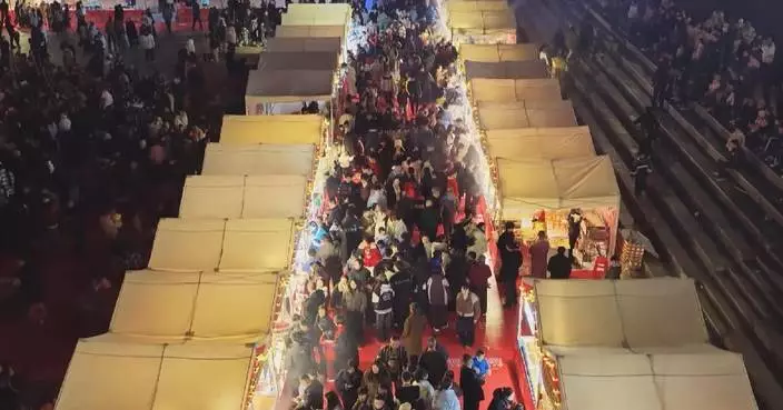 People across China embrace festive spirit as Spring Festival approaches