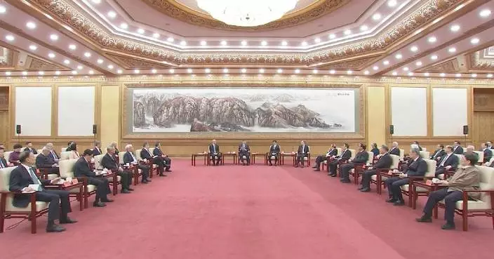 Xi attends Chinese New Year gathering with non-CPC personages