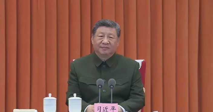 Xi extends Spring Festival greetings to service personnel