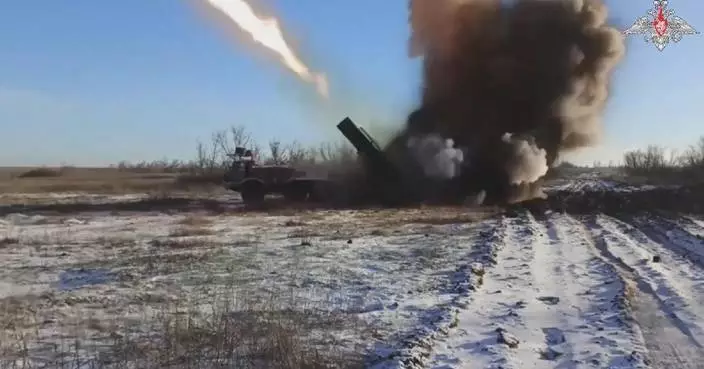 Russia reports attacking Ukrainian military deployment points, Ukraine claims hitting Russian oil refinery