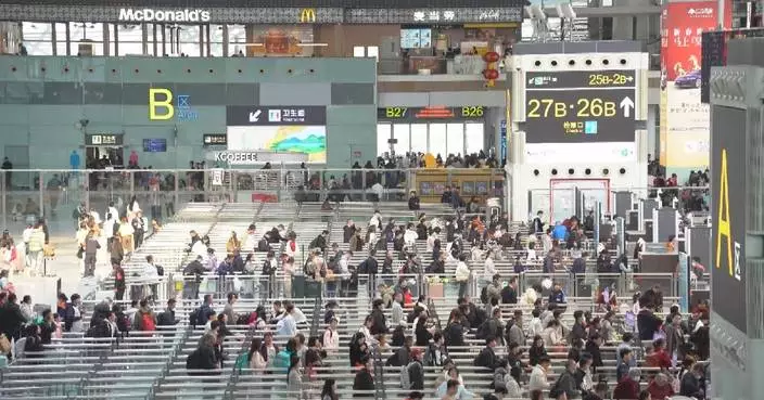 China's high-speed rail expansion brings convenience to Spring Festival travelers