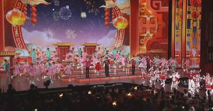 Rural teacher shares excitement after attending Spring Festival Gala rehearsal