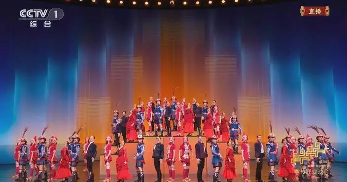 Traditional folk dances from home and abroad bring rhythm, passion to main stage of Spring Festival Gala