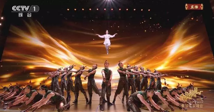 Dramatic horse-themed dance sequence lights up Spring Festival Gala