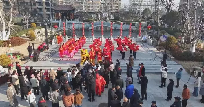 Eastern Chinese village holds folk activities to celebrate Spring Festival