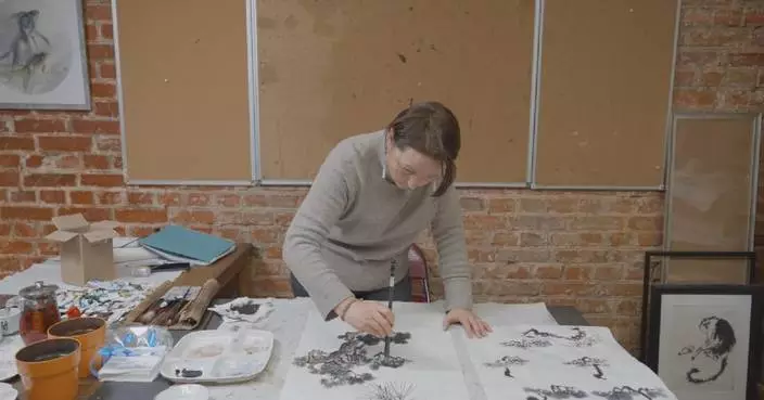 Russian artist bridges cultures with Chinese ink painting