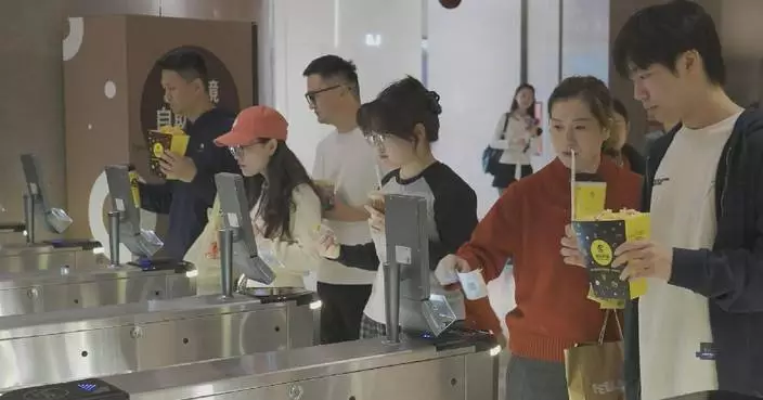 Spring Festival movie season fuels holiday consumption in China