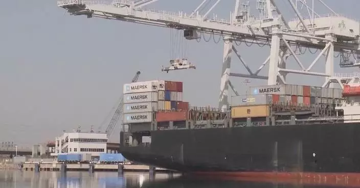 US firms sue for tariff refunds after Supreme Court ruling