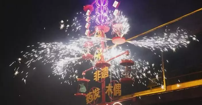 Traditional folk activities held across China to celebrate Spring Festival