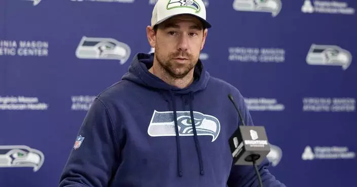 Seahawks' Klint Kubiak in 2nd round of head coach interviews with Raiders and Cardinals