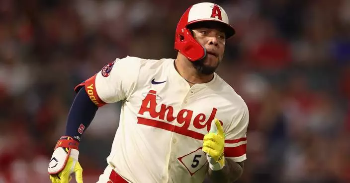 Third baseman Yoán Moncada finalizes $4 million, 1-year deal to stay with Los Angeles Angels