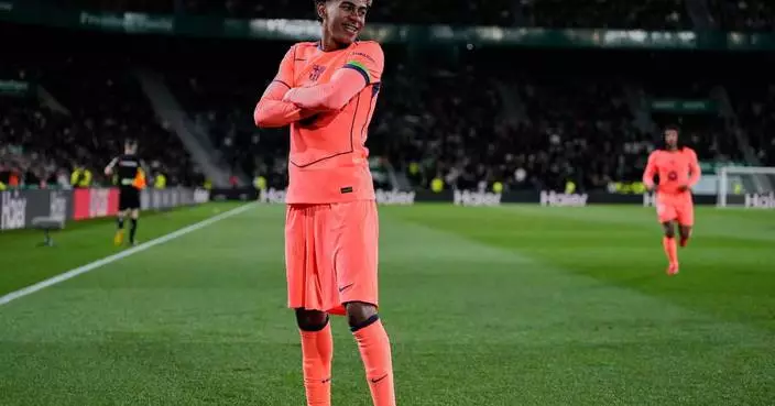 Another Yamal show for Barcelona in win at Elche in La Liga