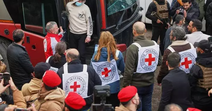 Syrian government forces and Druze fighters exchange prisoners from summer clashes