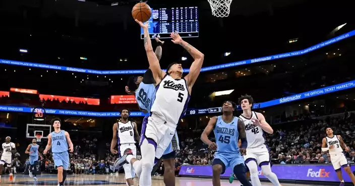 Kings stop franchise-worst 16-game skid with first road win since December