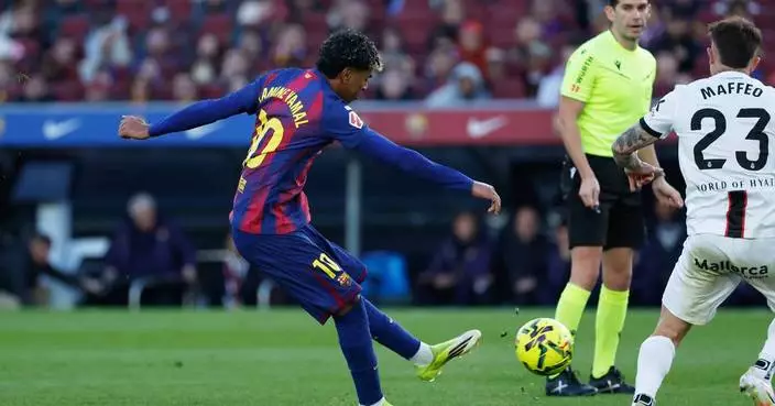 Yamal atones for bad miss with classy goal as La Liga leader Barcelona beats Mallorca 3-0