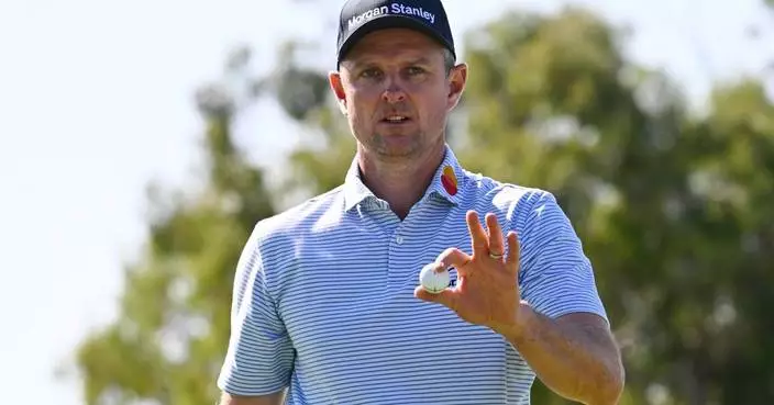 Justin Rose delivers a Tiger-like performance at Torrey Pines. He leads by 6 shots