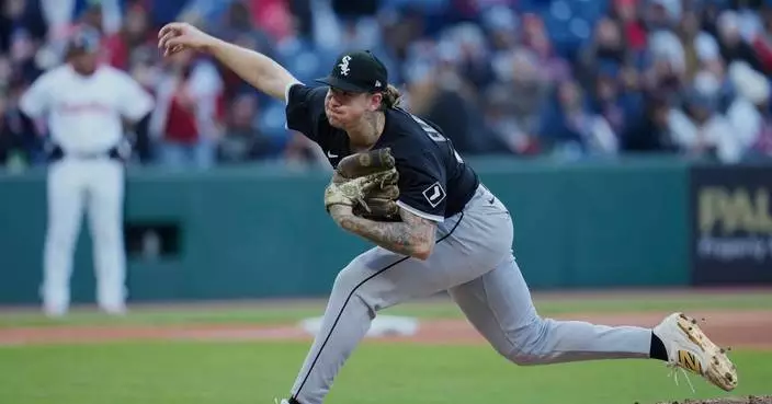 Right-hander Mike Clevinger agrees to minor league contract with Pittsburgh Pirates