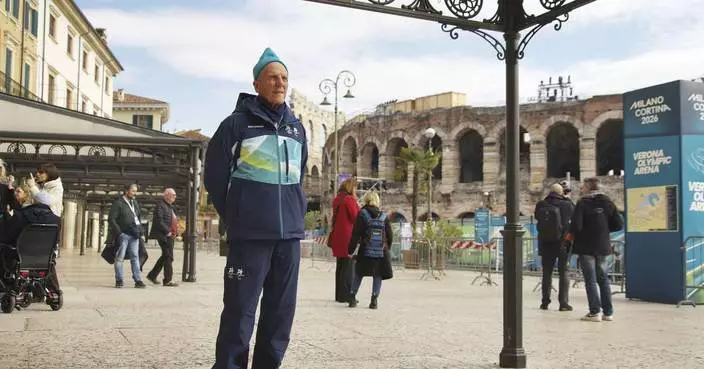 This 89-year-old ‘King of the Volunteers’ at the Olympics will star in the closing ceremony