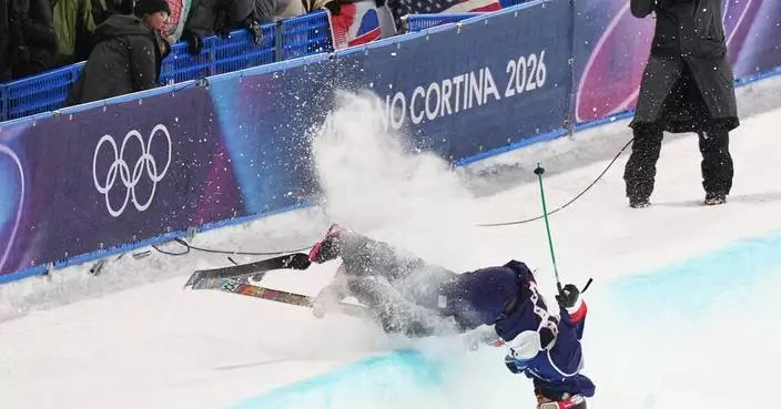Goepper walks away with knee sprain, hurt shin after crash in all-or-nothing Olympic halfpipe gamble