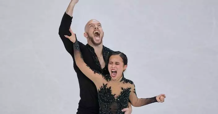 Kam and O’Shea deliver career-best free skate to keep US ahead in Olympic team figure skating