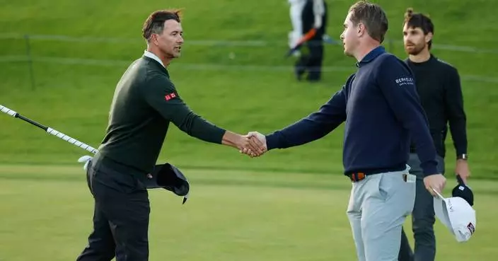 Opening round at the Cognizant Classic features bird feathers, shots from the mud and hole-outs