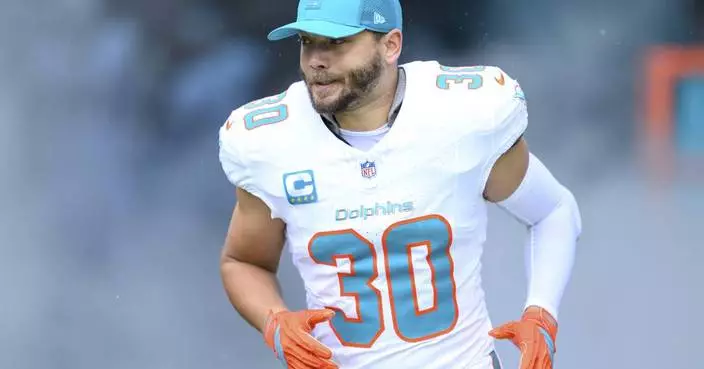 Chargers agree to terms with former Dolphins fullback Alec Ingold on a multiyear contract