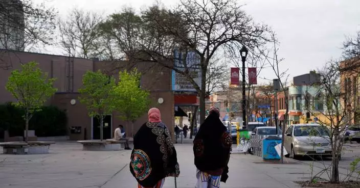 US judge pauses termination of deportation protections for some Somali immigrants