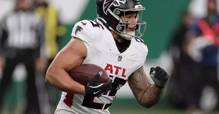 Cardinals agree to deals with QB Gardner Minshew, RB Tyler Allgeier, AP sources say