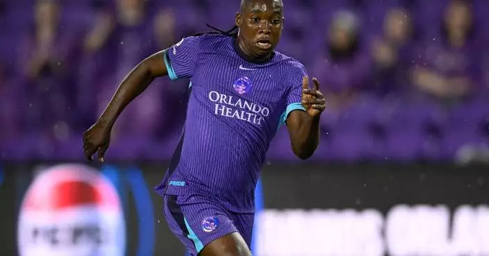 Thorns down NWSL rival Reign 2-0 despite  a pair of red cards