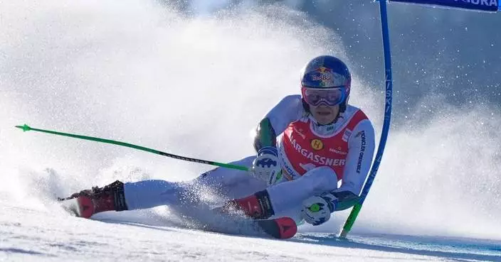 Olympic champion Pinheiro Braathen leads World Cup giant slalom with Odermatt fifth