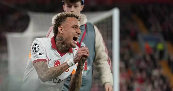 Galatasaray player Noa Lang sustains freak hand injury after colliding with advertising boards