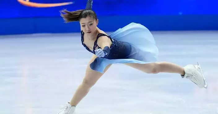 Kaori Sakamoto takes the lead as she chases a fourth and last figure skating world title