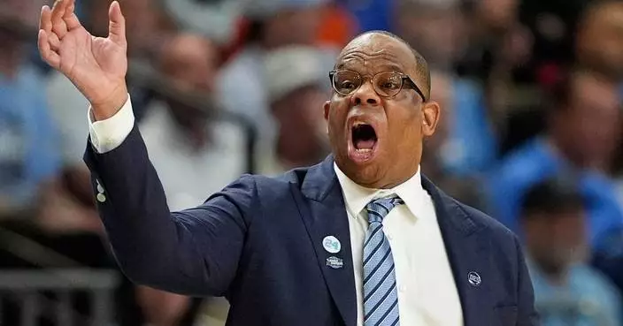 North Carolina parts ways with men’s basketball coach Hubert Davis after 5 seasons