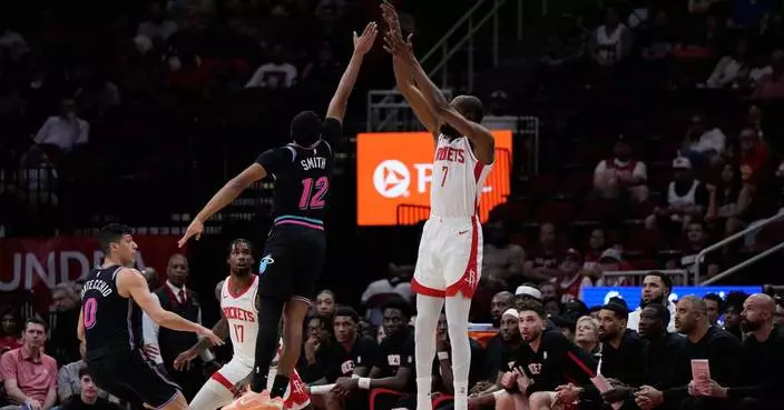 Durant passes Jordan, then Thompson tips in the winner in Rockets’ 123-122 victory over Heat