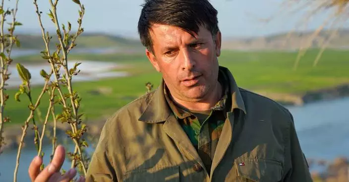 Kurdish Iranian dissidents in Iraq deny attack plans but say they would join a US invasion of Iran