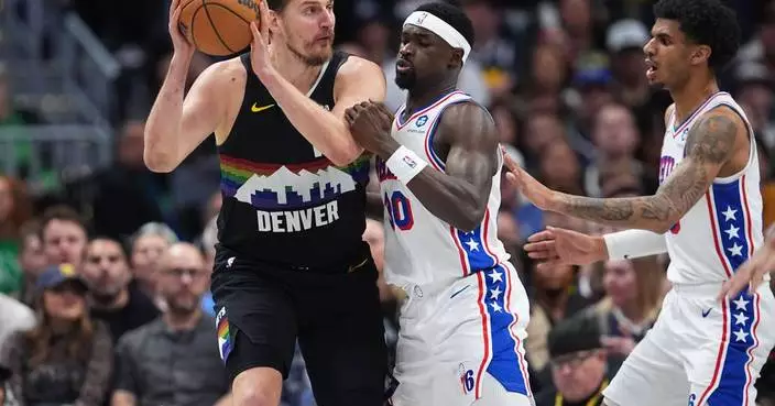 Christian Braun scores 22 as Nuggets rout short-handed 76ers 124-96