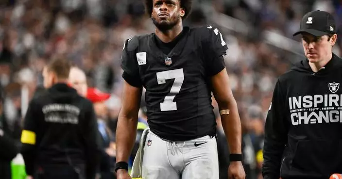 Geno Smith set to return to the Jets in a trade with the Raiders, AP source says
